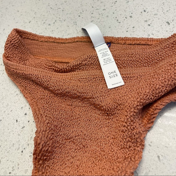 BOUND BY BOND-EYE The Savannah Bikini Bottoms in Bronzed up - Picture 5 of 7